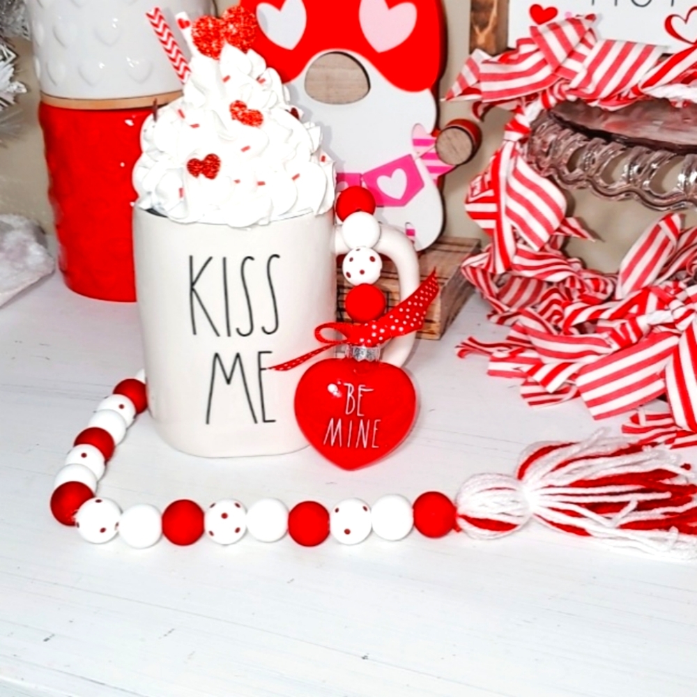 Rae Dunn Kiss Me Bead Garland